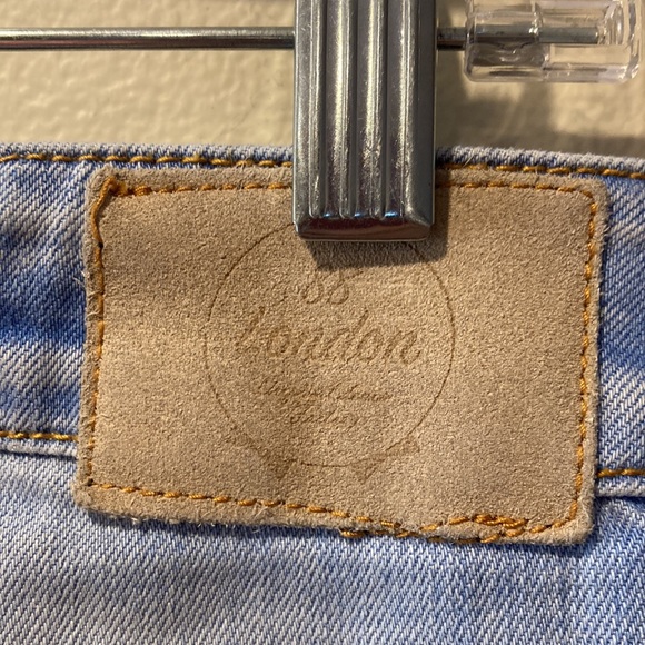 88 jeans capri Women’s ripped pants, size 24 - Picture 7 of 10